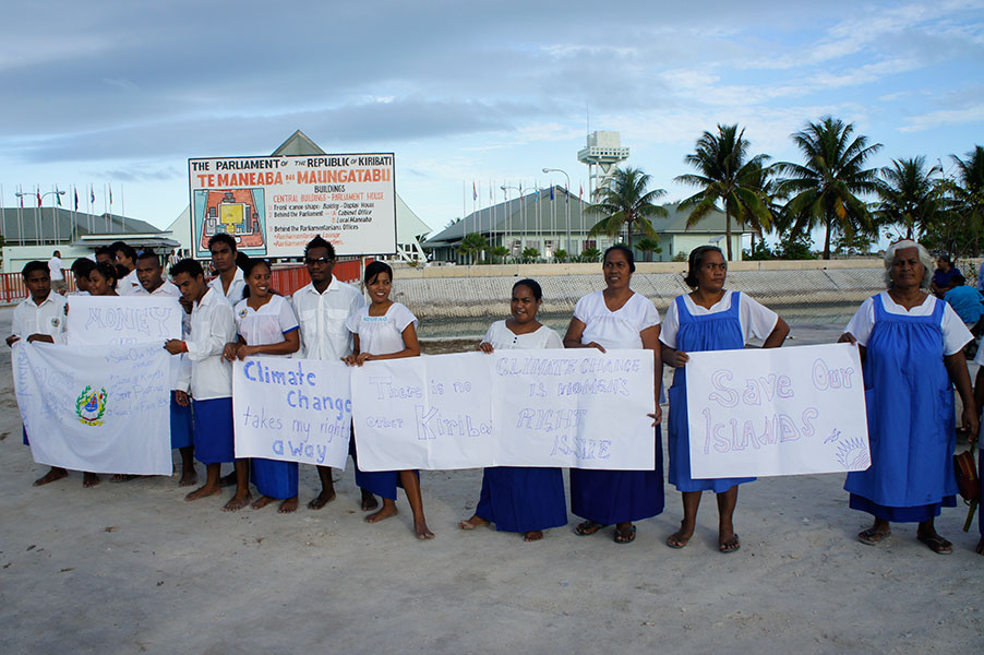 Der Klimawandel zwingt Menschen von Kiribati zur Migration © 350.org, CC BY-NC-SA 2.0, flickr.com